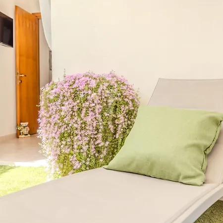Appartement Maria House, Jacuzzi E Patio Olbia