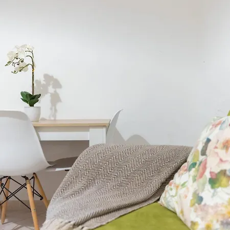 Апартаменти Maria House Con Giardino Privato