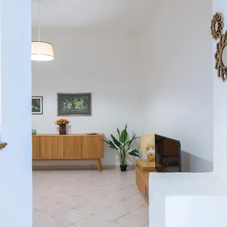 Апартаменти Maria House Con Giardino Privato