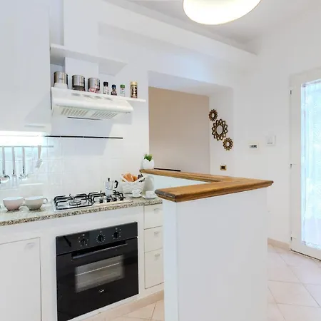 Апартаменти Maria House Con Giardino Privato Ольбія