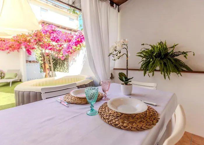 Maria House Con Giardino Privato * Olbia