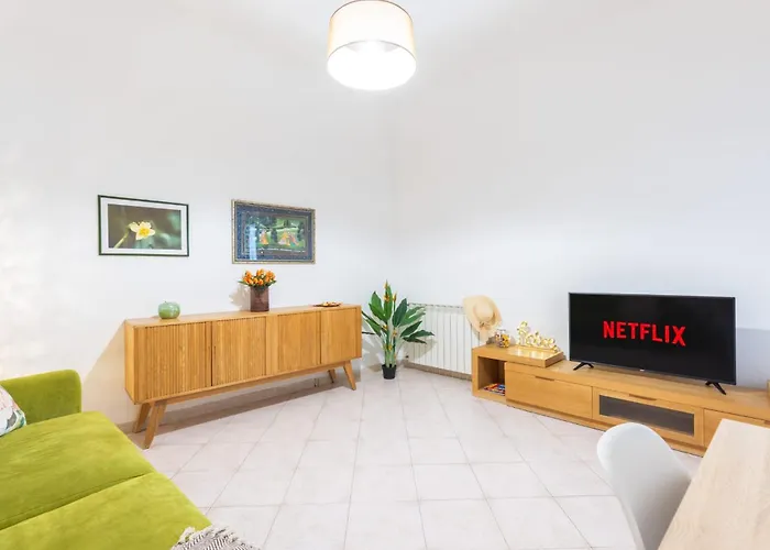 Maria House Con Giardino Privato Apartment Olbia