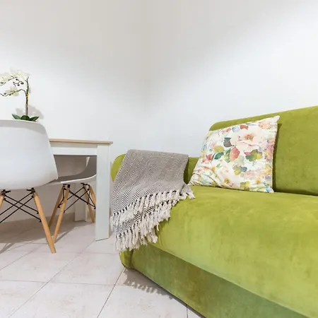 Lägenhet Maria House Con Giardino Privato